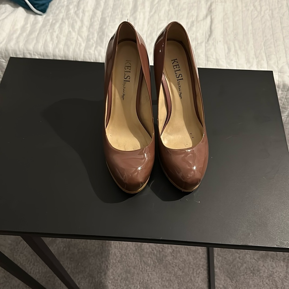 Mauve heels